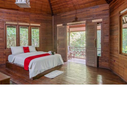 RedDoorz Resort @ Taman Wisata Mangrove