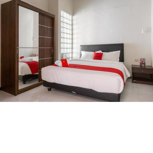 RedDoorz @ Soekarno Hatta Indah