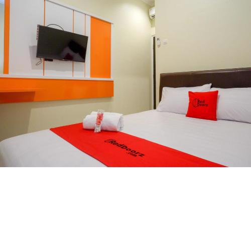 RedDoorz Syariah at Kelud Sampangan Semarang