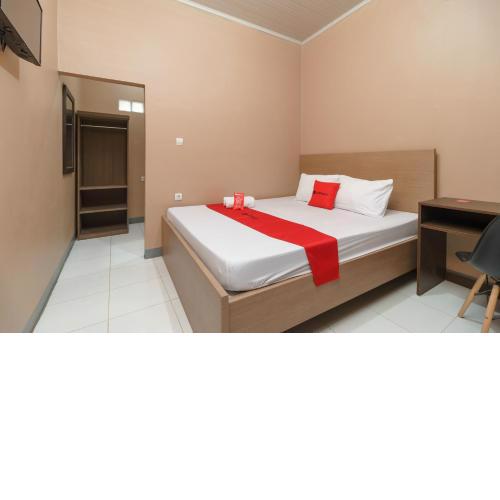 RedDoorz Syariah @ Bulak Kapal
