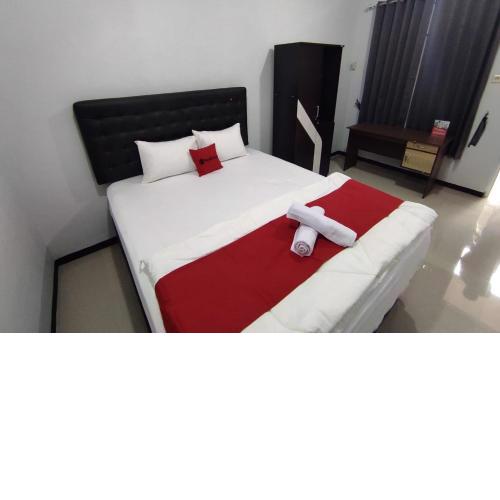RedDoorz Syariah near Alun Alun Purwokerto 2
