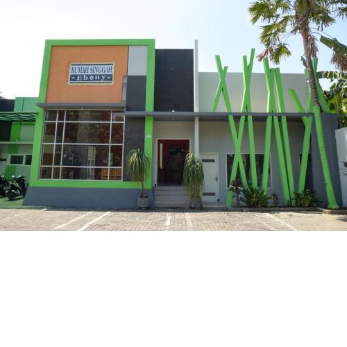 RedDoorz Syariah near Balai Kota Probolinggo 2