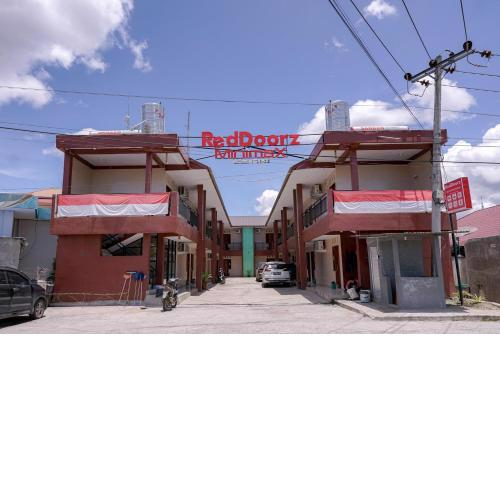 RedDoorz Syariah near Bukit Teletubbies Padangsidempuan