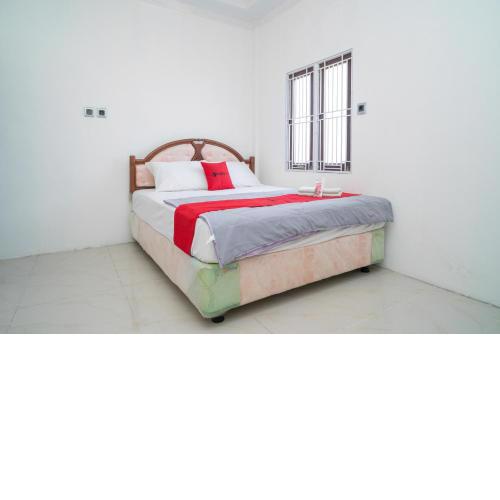 RedDoorz Syariah near Jalan A Yani KM 8 Citraland