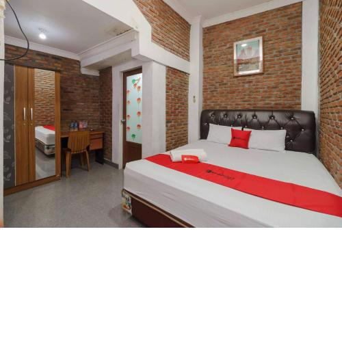 RedDoorz Syariah near Jalan Asahan Pematang Siantar