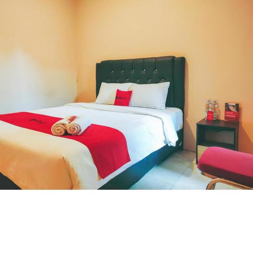 RedDoorz Syariah near Lippo Plaza Sidoarjo