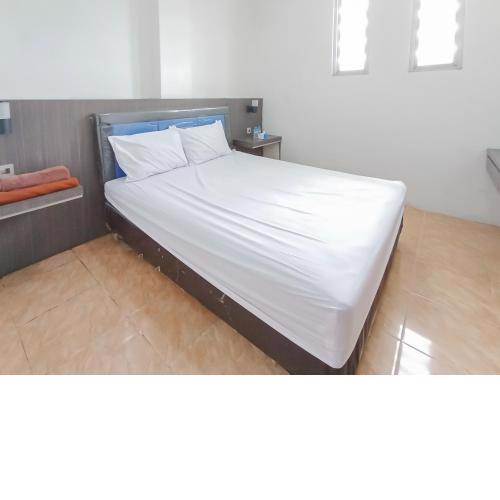 RedDoorz Syariah near Q-Mall Banjarbaru