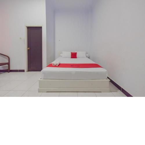 RedDoorz Syariah near Ramayana Mall Tarakan