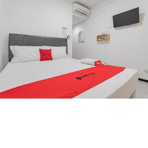 RedDoorz Syariah near Regol Park Bandung