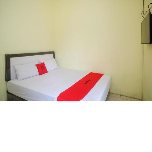 RedDoorz Syariah near RS Permata Medika Semarang