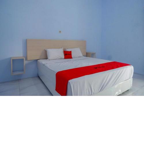 RedDoorz Syariah near Stasiun Pekalongan 3