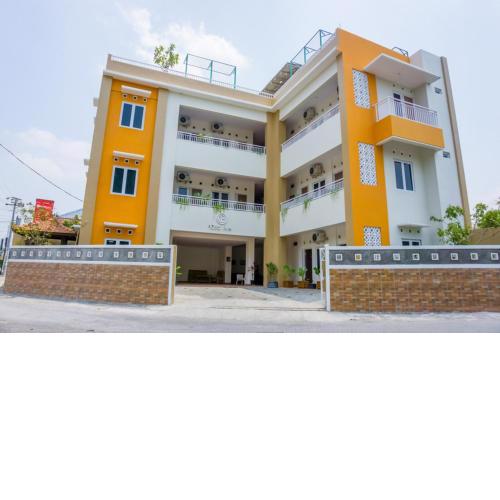 RedDoorz Syariah near Taman Pelangi Monjali