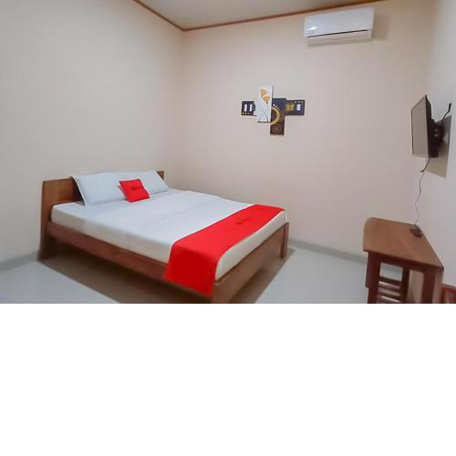 RedDoorz Syariah near Tugu Lampu Gentur Cianjur