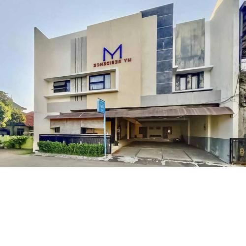 RedDoorz Syariah Plus near Cirebon Super Block Mall 2