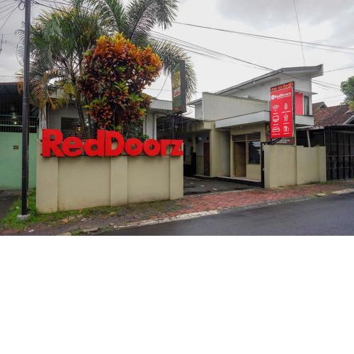RedDoorz Syariah @ Sunan Bonang Magelang