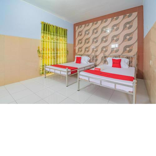 RedDoorz Syariah @ Tambak Mekar Street Subang