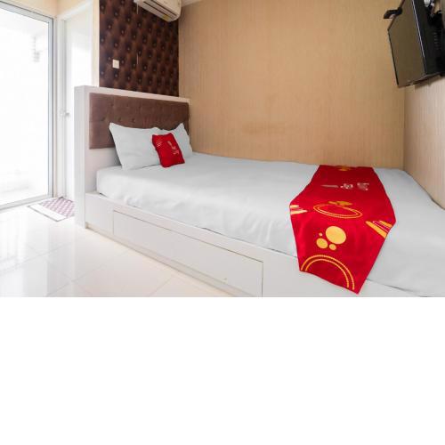 RedLiving Apartemen Bassura City - Ens Room