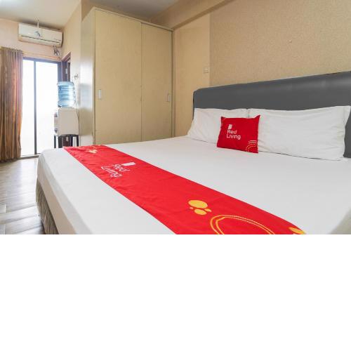 RedLiving Apartemen Gateway Cicadas - Premium Property