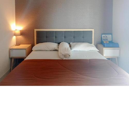 RedLiving Apartemen Grand Kamala Lagoon - Pekayon Tower Barclay North