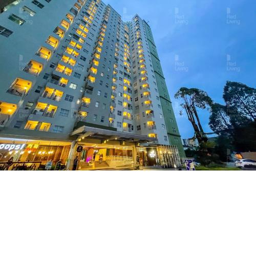 RedLiving Apartemen Parahyangan Residence - Anton Rooms