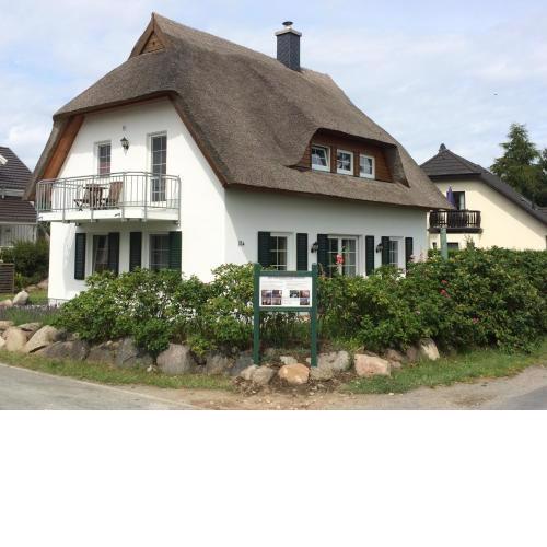 Reetdachhaus am Bodden Middelhagen