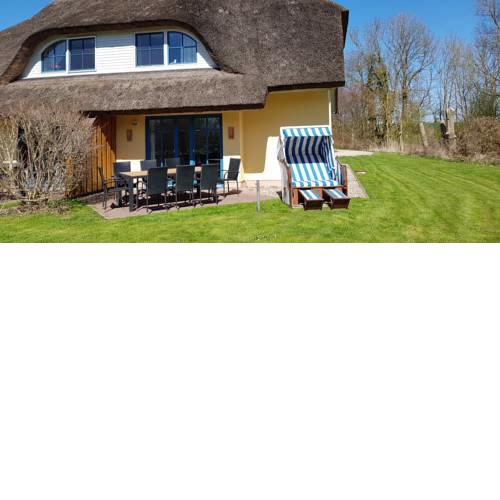 Reetdachhaus Eibe 2, Kaminofen, Sauna, 8 Personen, W-Lan