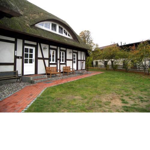 Reetgedecktes Ferienhaus Benz an der Kirche