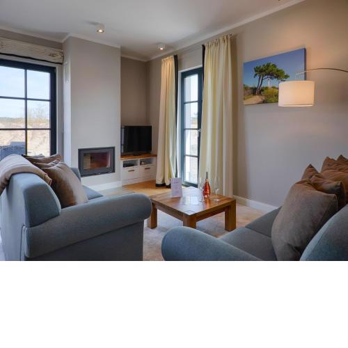 Reetland am Meer - Premium Reetdachvilla mit 3 Schlafzimmern, Sauna und Kamin F26
