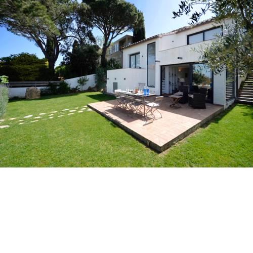 Ref 119. Casa Blanca