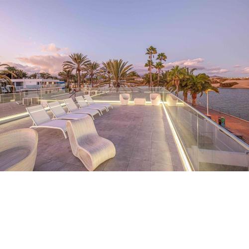 Refurbished Seafront Apartment