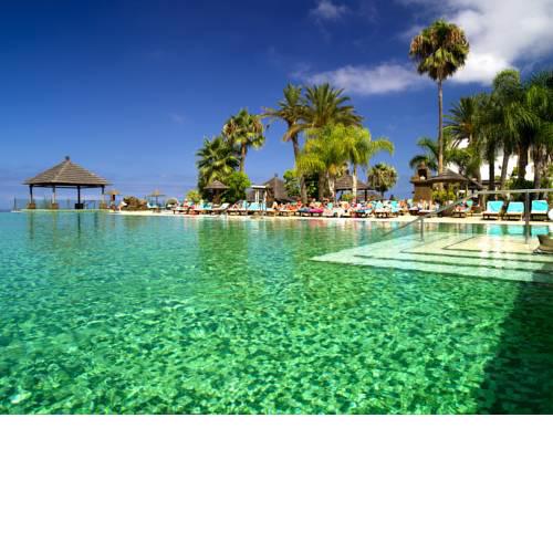 Regency Country Club, Apartments Suites
