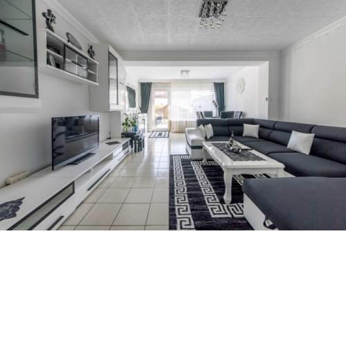 Relax Fair House II (6103)