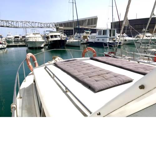Relax on a Yacht Barcelona