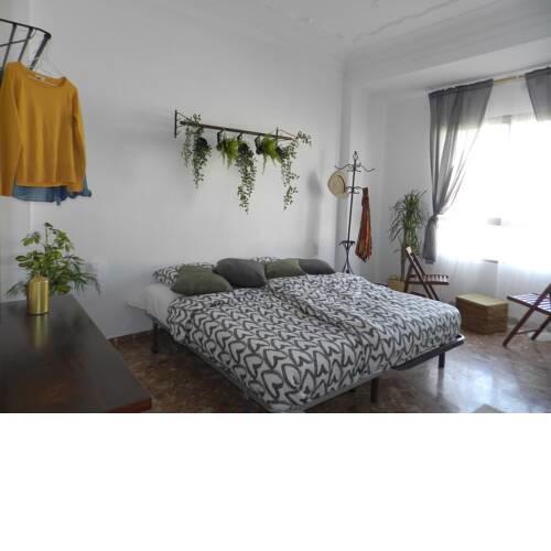 relax room in front of Sea, best location!