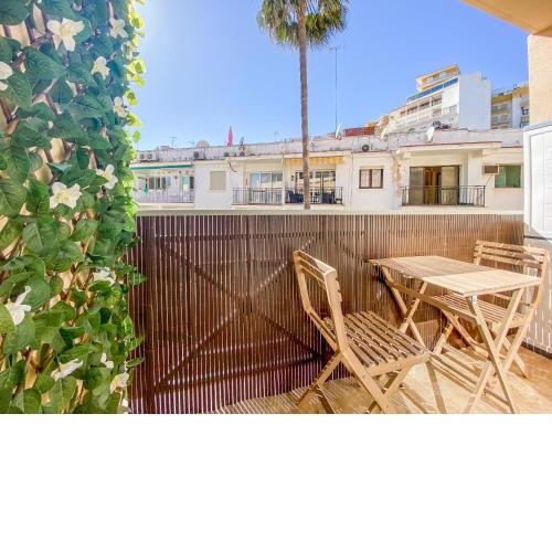 ¡Relax, terraza y wifi! A 50m de la playa