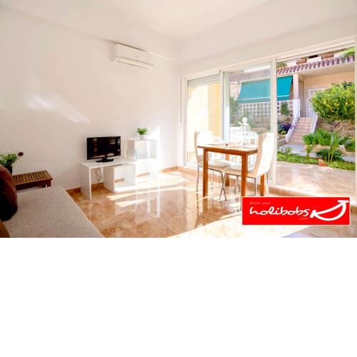 Relaxing Couples Ground Floor Retreat l Epic Terrace l Perfect location l Pool l FREE Welcome Pack - La Siesta
