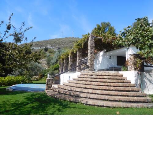 Relaxing house with stunning view and private pool