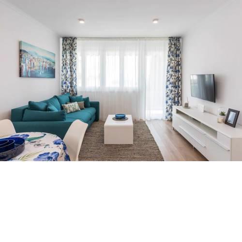 Relaxing SEA VIEW Apartment