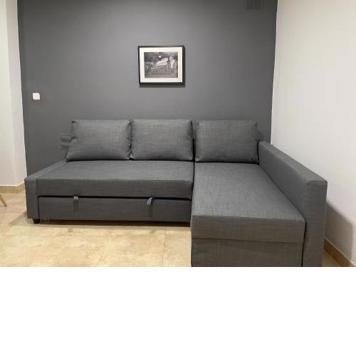 Remarkable 1-Bed Apartment in Toledo
