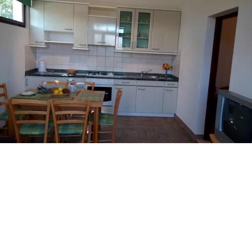 Remarkable 2-Bed Apartment in Arbanija