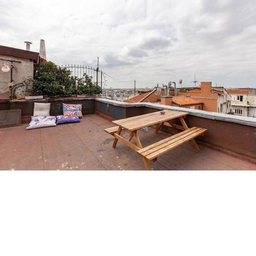 Renovated apartment at the heart of Istanbul with huge terrace