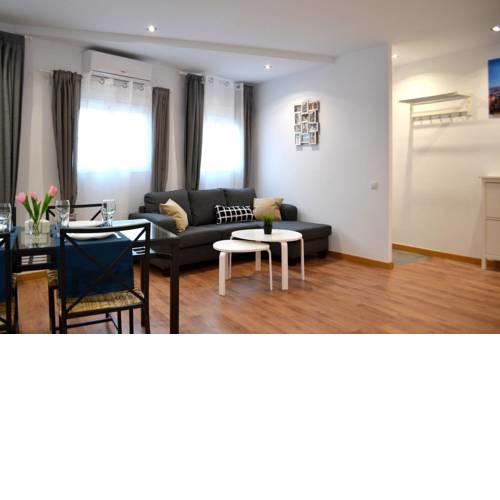 Renovated good flat. Near Barcelona