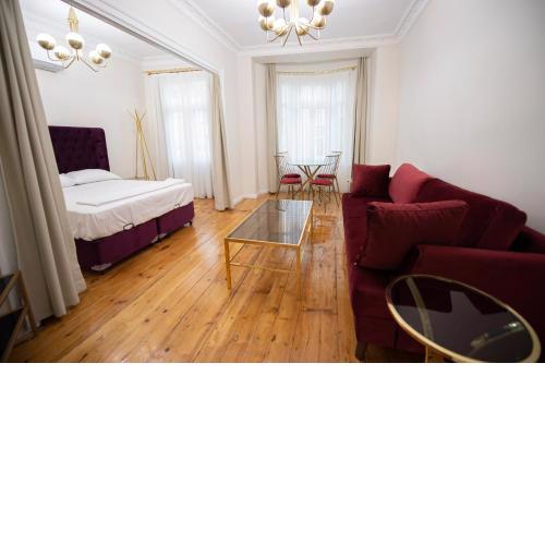 RENOVATED SUIT IN TAKSİM NEAR İSTİKLAL