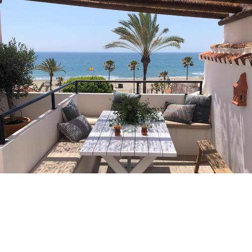 Renovated townhouse San Roque 85