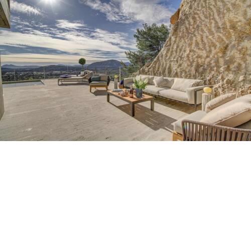 Rent Your Luxury 4 Bedroom Villa, Mallorca Villa 1027