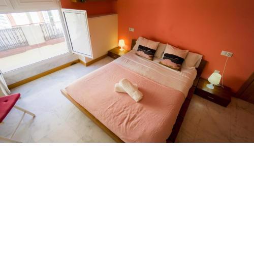 RentalSevilla Luminoso apartamento con terraza en la Maestranza