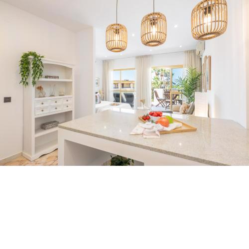 RENTHAS Romana Playa Marbella