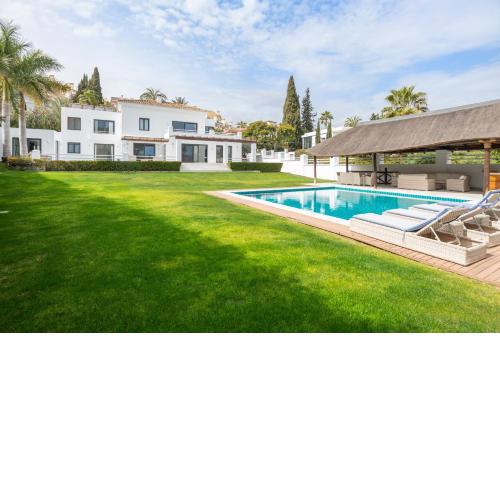 RENTHAS Villa Puerto Banus