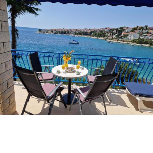 Residence Summer By The Sea