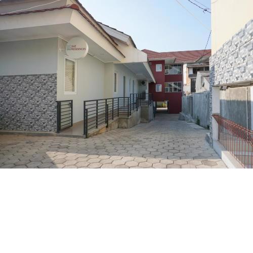 Residences by RedDoorz near MT Haryono - Minimum Stay 7 Days